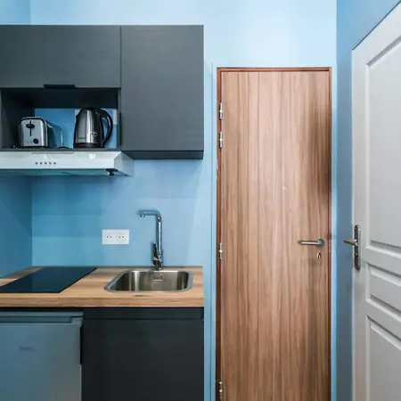 Air-conditioned & Comfortable - Batignolles Side *