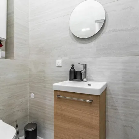Apartman Air-conditioned & Comfortable - Batignolles Side *