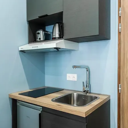 Air-conditioned & Comfortable - Batignolles Side Apartman *