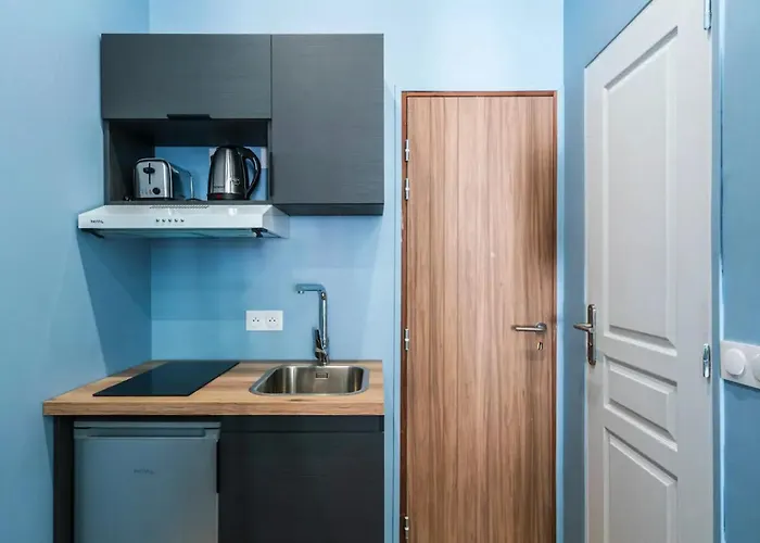 Air-conditioned & Comfortable - Batignolles Side *