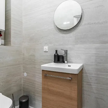 Air-conditioned & Comfortable - Batignolles Side باريس